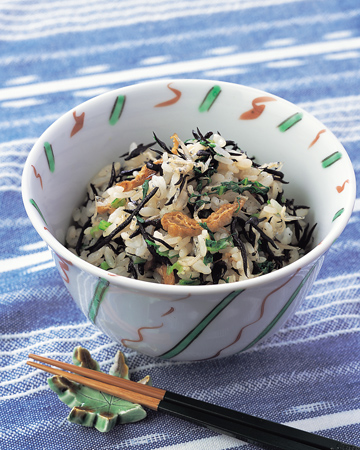 じゃことひじきの混ぜごはん